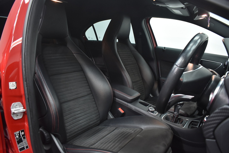 Mercedes-Benz A Class A200d AMG Line - U6145