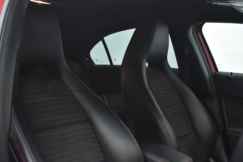 Mercedes-Benz A Class A200d AMG Line - U6145