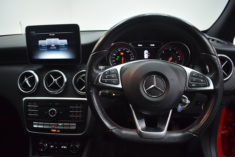 Mercedes-Benz A Class A200d AMG Line - U6145