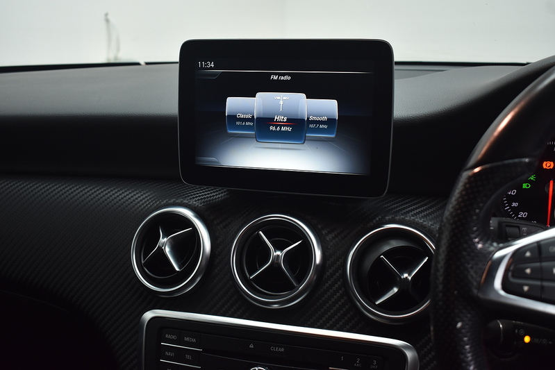 Mercedes-Benz A Class A200d AMG Line - U6145