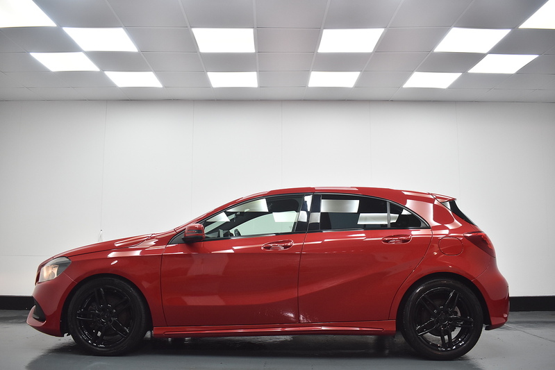 Mercedes-Benz A Class A200d AMG Line - U6145