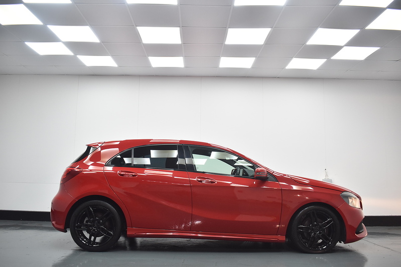 Mercedes-Benz A Class A200d AMG Line - U6145
