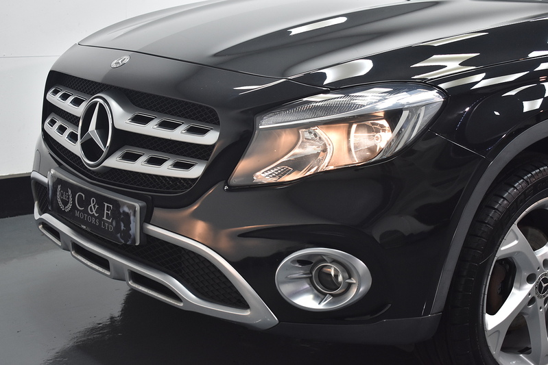Mercedes-Benz GLA GLA200d Sport - U6155