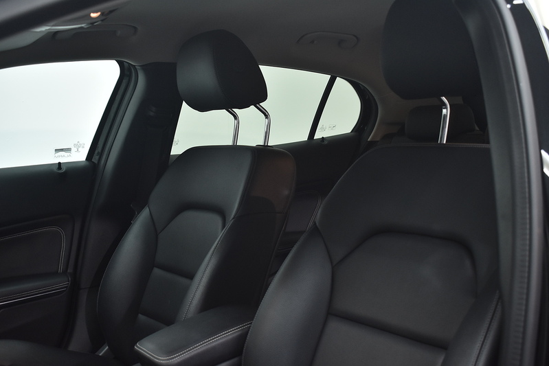 Mercedes-Benz GLA GLA200d Sport - U6155
