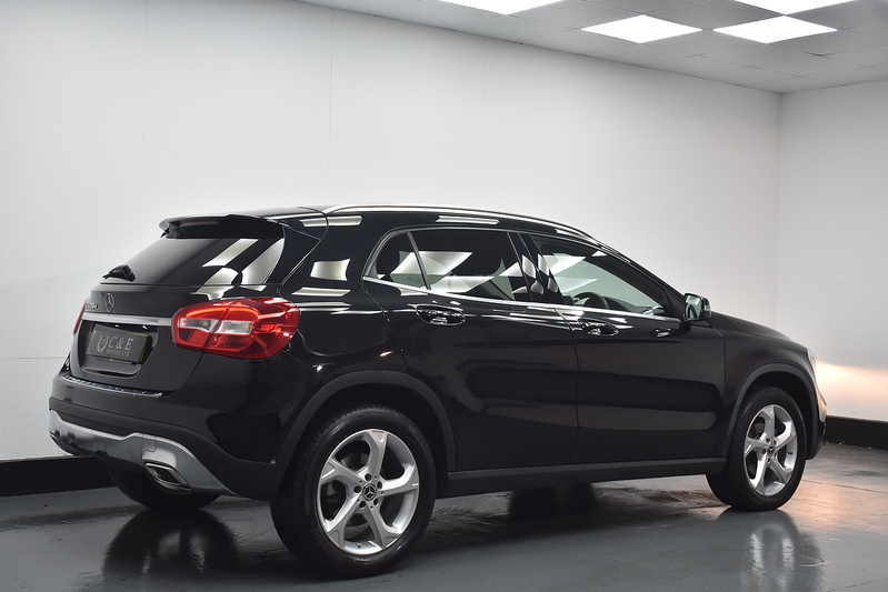 Mercedes-Benz GLA GLA200d Sport - U6155