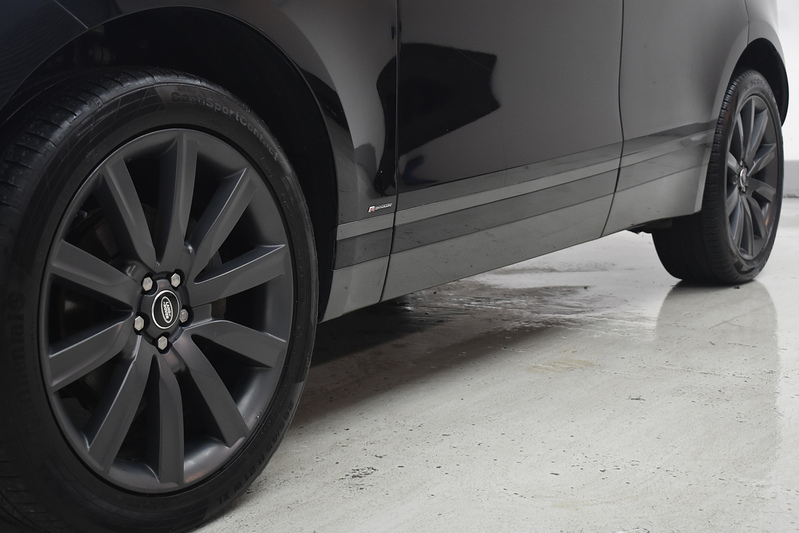 Land Rover Range Rover Velar D240 R-Dynamic HSE - U6157