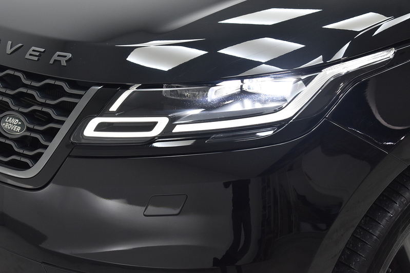 Land Rover Range Rover Velar D240 R-Dynamic HSE - U6157