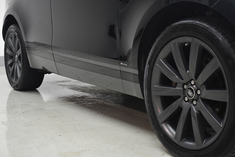 Land Rover Range Rover Velar D240 R-Dynamic HSE - U6157