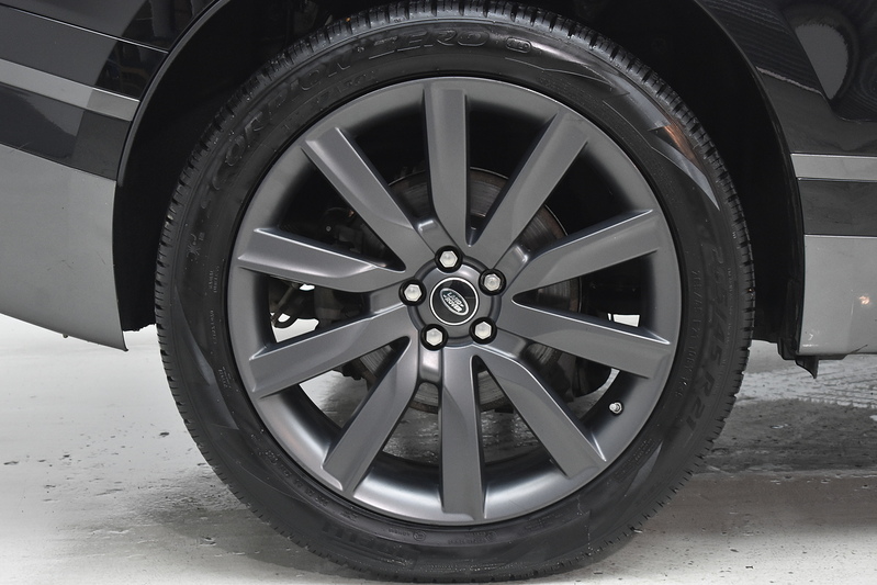 Land Rover Range Rover Velar D240 R-Dynamic HSE - U6157