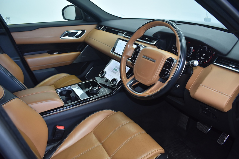 Land Rover Range Rover Velar D240 R-Dynamic HSE - U6157