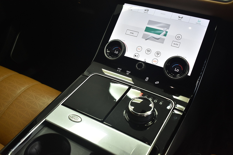 Land Rover Range Rover Velar D240 R-Dynamic HSE - U6157