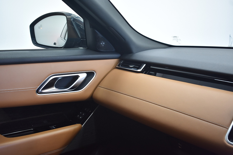 Land Rover Range Rover Velar D240 R-Dynamic HSE - U6157