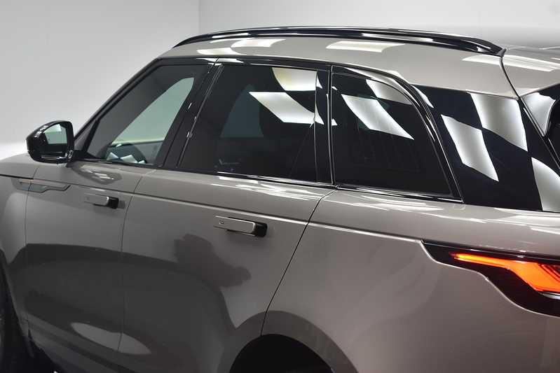 Land Rover Range Rover Velar D200 MHEV R-Dynamic SE - U6171