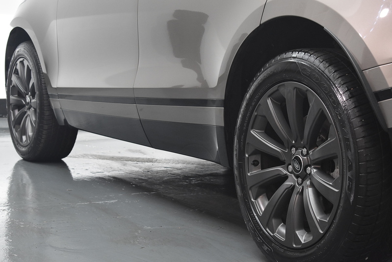 Land Rover Range Rover Velar D200 MHEV R-Dynamic SE - U6171