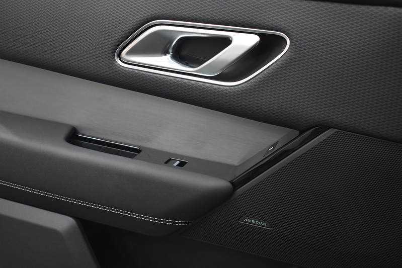 Land Rover Range Rover Velar D200 MHEV R-Dynamic SE - U6171