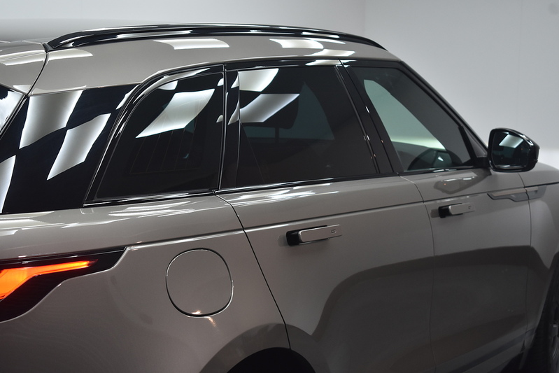 Land Rover Range Rover Velar D200 MHEV R-Dynamic SE - U6171