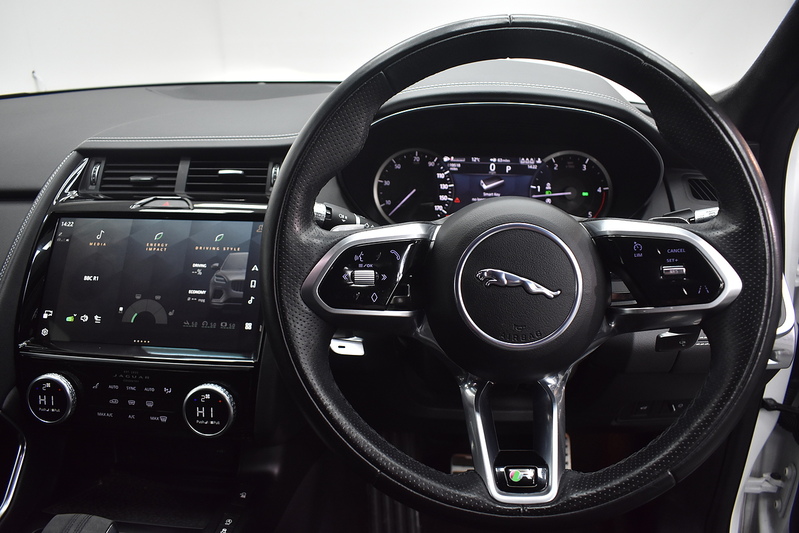 Jaguar E-PACE D165 MHEV R-Dynamic S - U6172