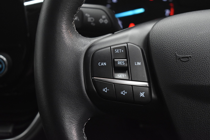 Ford Fiesta T EcoBoost Active 1 - U6178