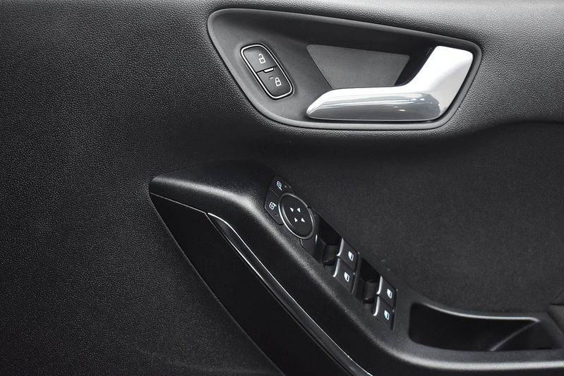 Ford Fiesta T EcoBoost Active 1 - U6178