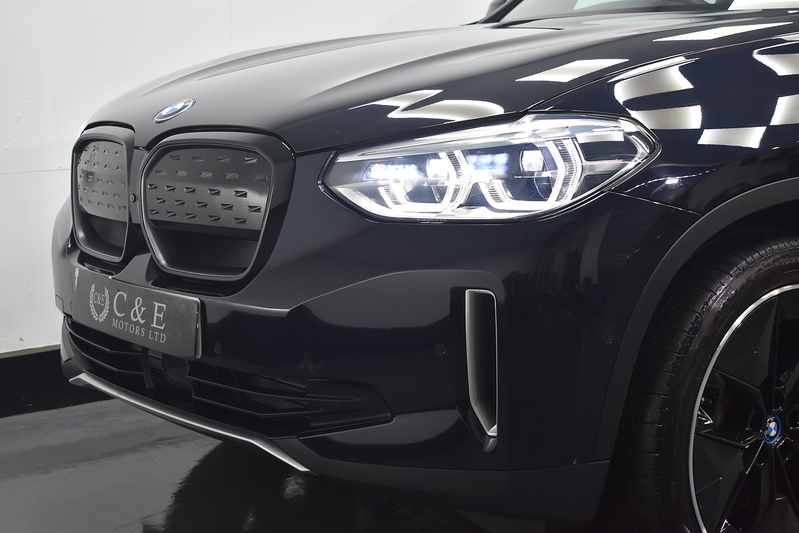 BMW iX3 Premier Edition Pro - U6189
