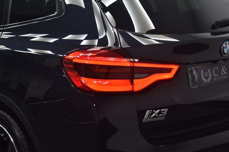 BMW iX3 Premier Edition Pro - U6189