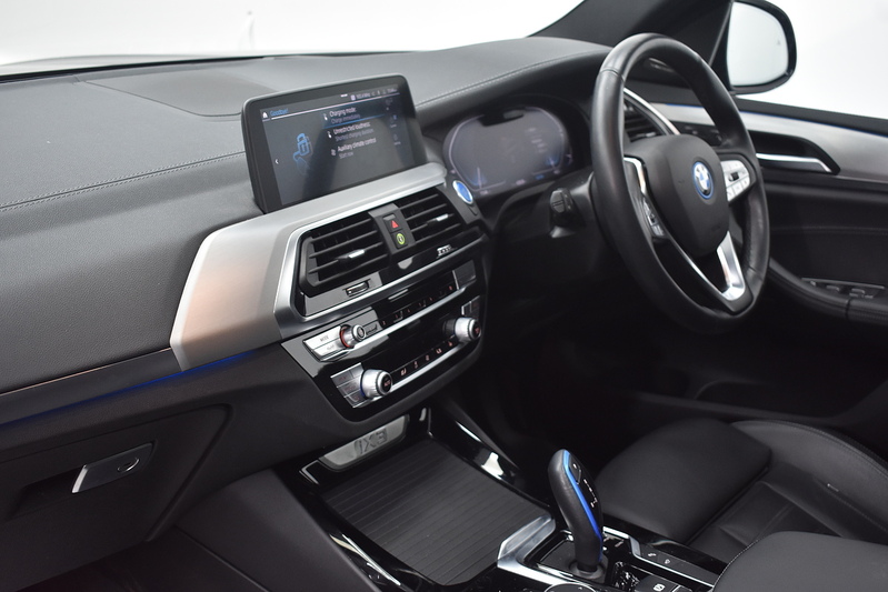 BMW iX3 Premier Edition Pro - U6189