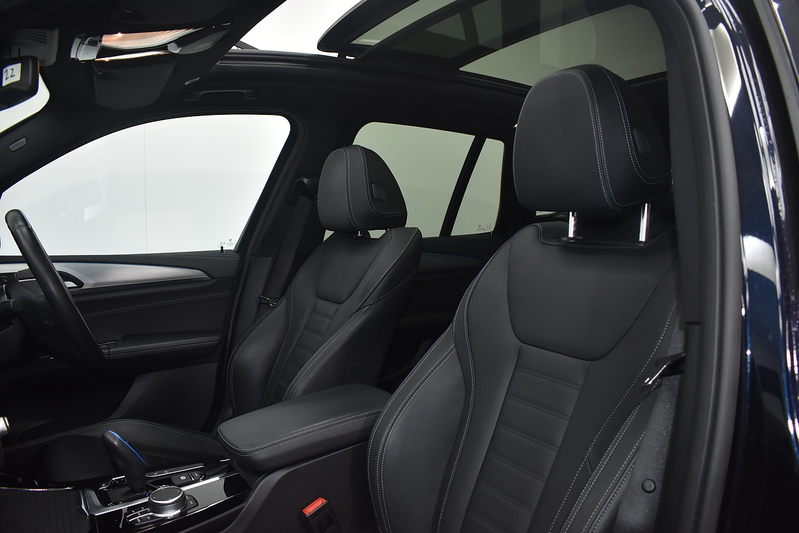 BMW iX3 Premier Edition Pro - U6189