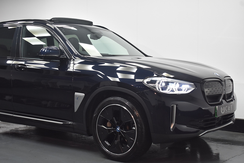BMW iX3 Premier Edition Pro - U6189