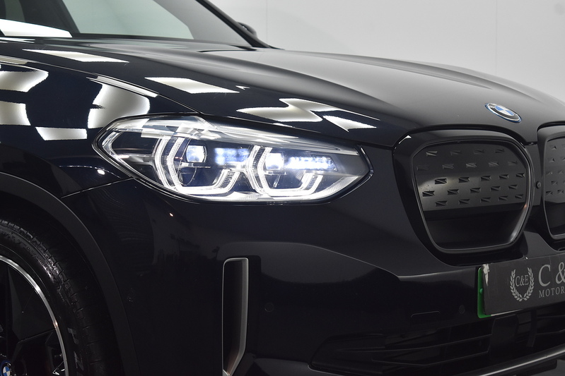 BMW iX3 Premier Edition Pro - U6189