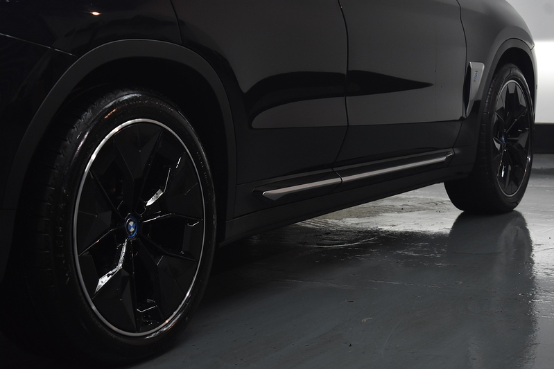 BMW iX3 Premier Edition Pro - U6189
