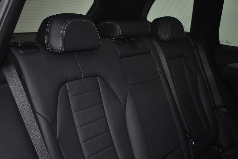 BMW iX3 Premier Edition Pro - U6189