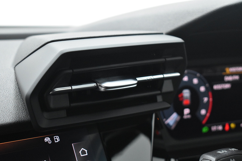 Audi A3 TFSI S line - U6193