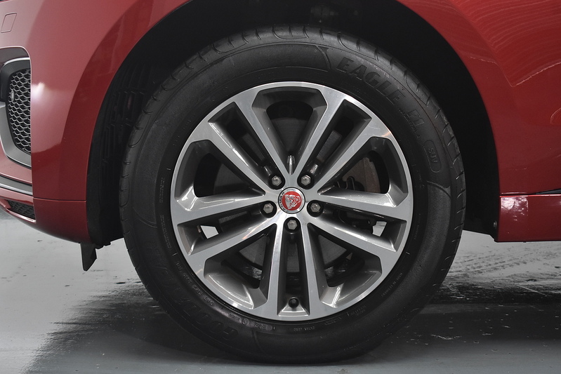 Jaguar F-PACE D200 MHEV R-Dynamic SE - U6194