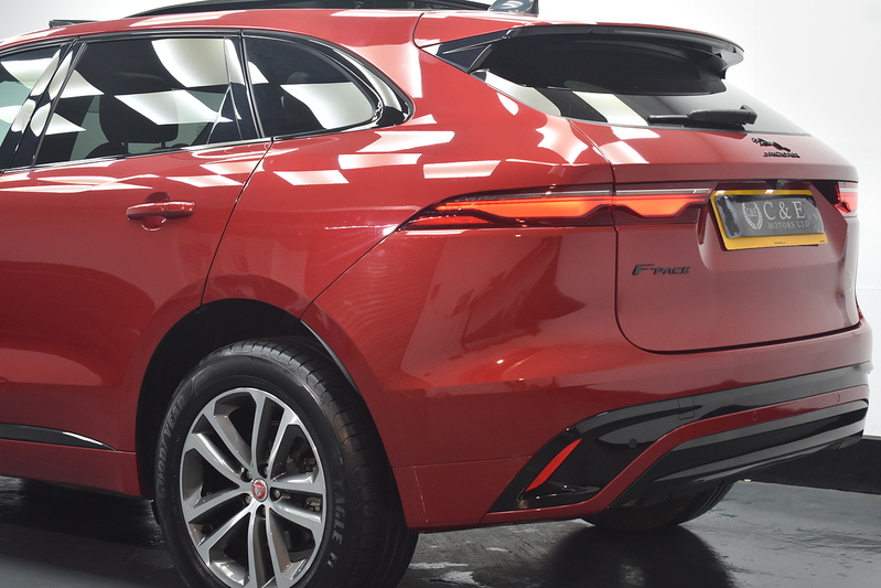 Jaguar F-PACE D200 MHEV R-Dynamic SE - U6194