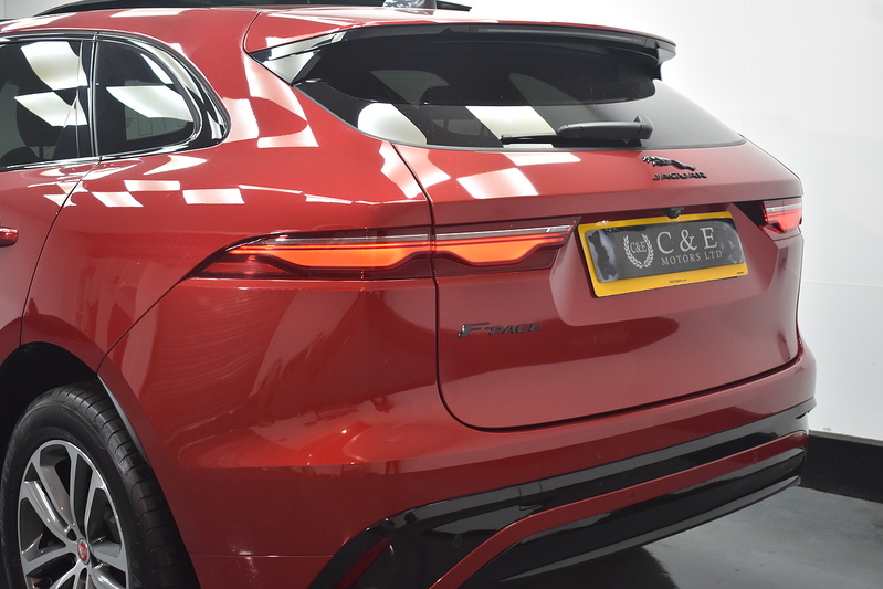 Jaguar F-PACE D200 MHEV R-Dynamic SE - U6194