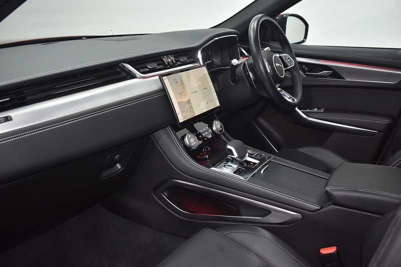 Jaguar F-PACE D200 MHEV R-Dynamic SE - U6194