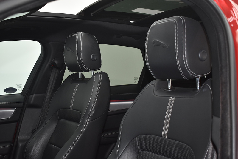 Jaguar F-PACE D200 MHEV R-Dynamic SE - U6194