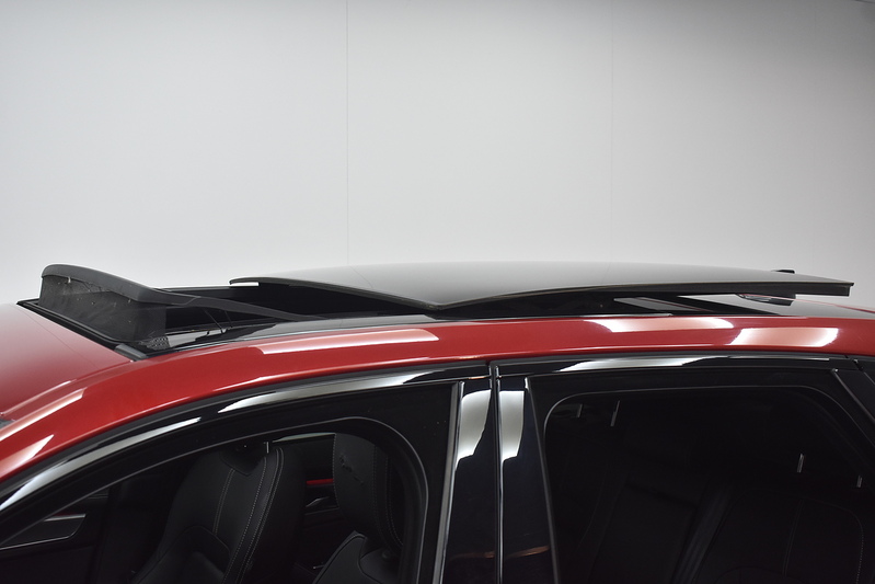 Jaguar F-PACE D200 MHEV R-Dynamic SE - U6194