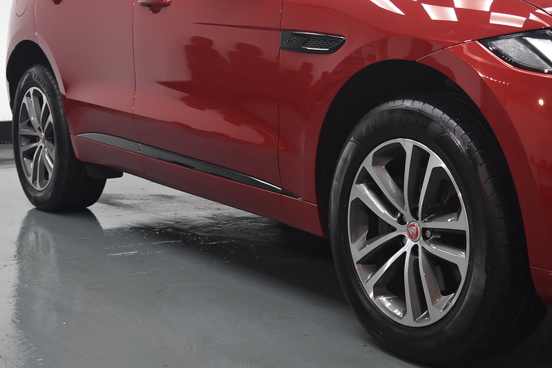 Jaguar F-PACE D200 MHEV R-Dynamic SE - U6194