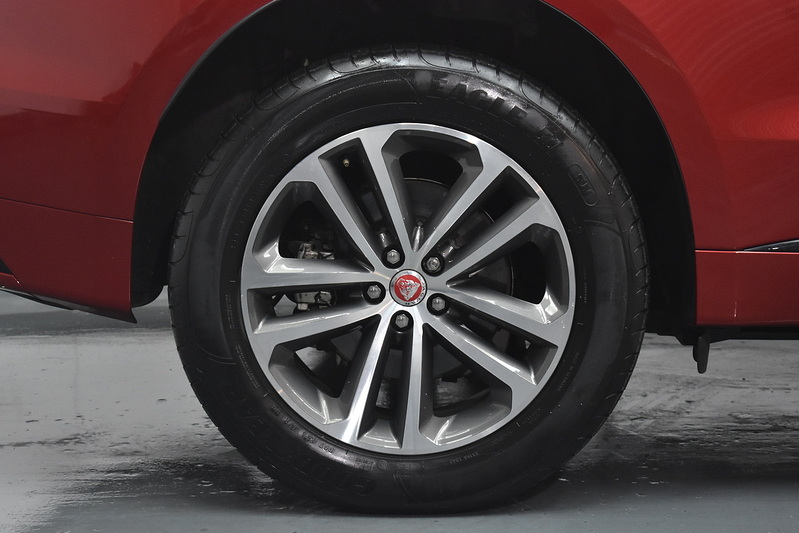 Jaguar F-PACE D200 MHEV R-Dynamic SE - U6194