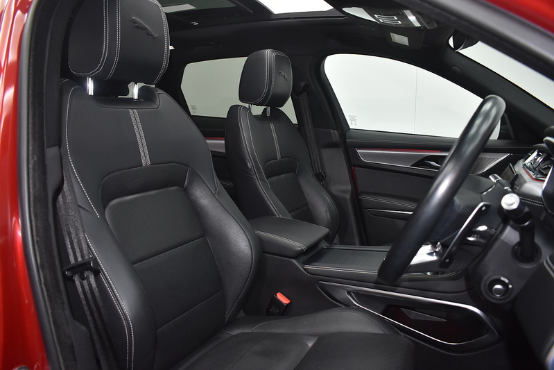 Jaguar F-PACE D200 MHEV R-Dynamic SE - U6194