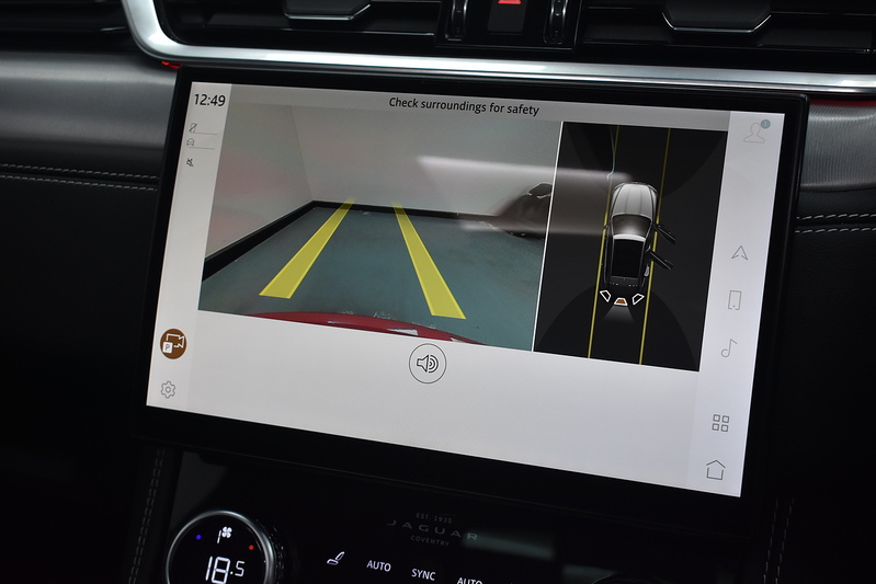 Jaguar F-PACE D200 MHEV R-Dynamic SE - U6194