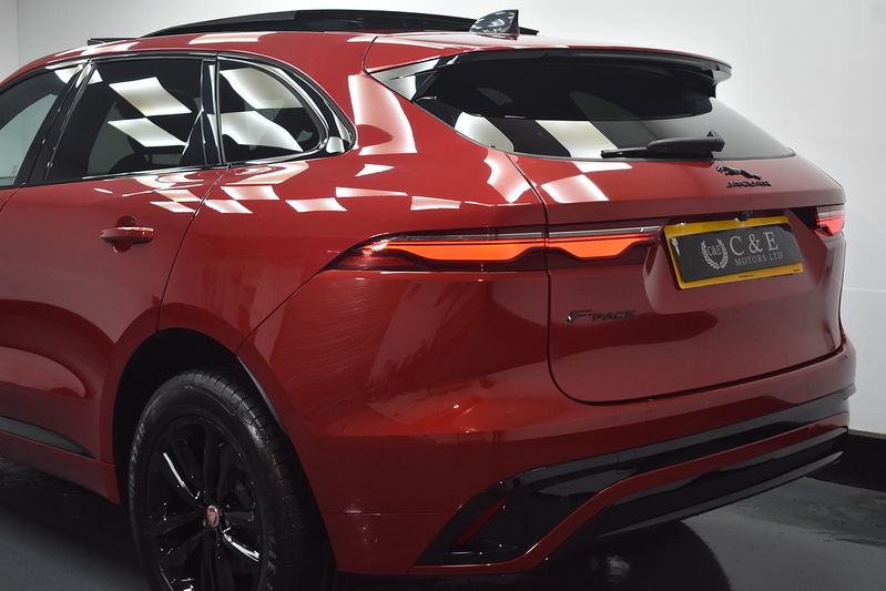 Jaguar F-PACE D200 MHEV R-Dynamic SE - U6194