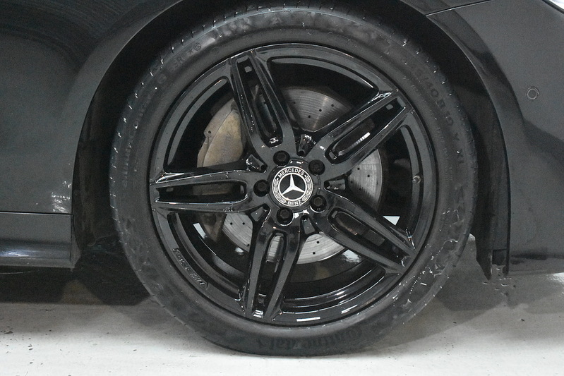 Mercedes-Benz E Class E220d AMG Line - U6195