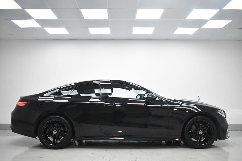 Mercedes-Benz E Class E220d AMG Line - U6195