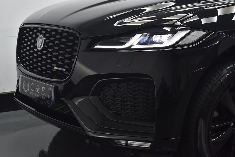 Jaguar F-PACE D200 MHEV R-Dynamic SE - U6198
