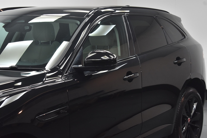 Jaguar F-PACE D200 MHEV R-Dynamic SE - U6198