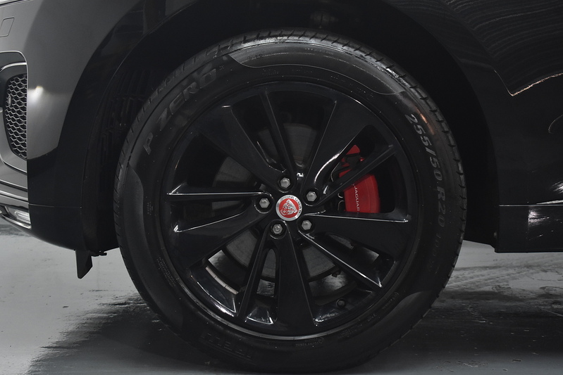 Jaguar F-PACE D200 MHEV R-Dynamic SE - U6198