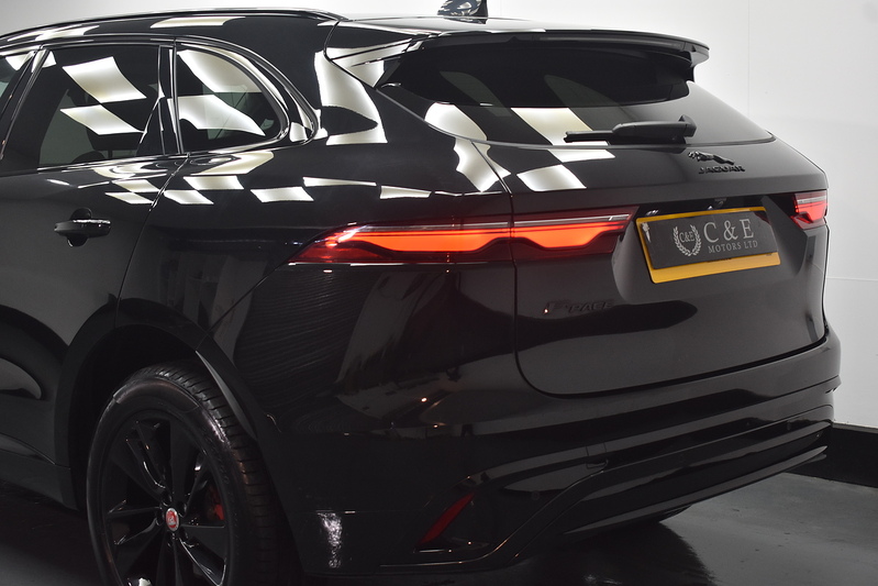 Jaguar F-PACE D200 MHEV R-Dynamic SE - U6198