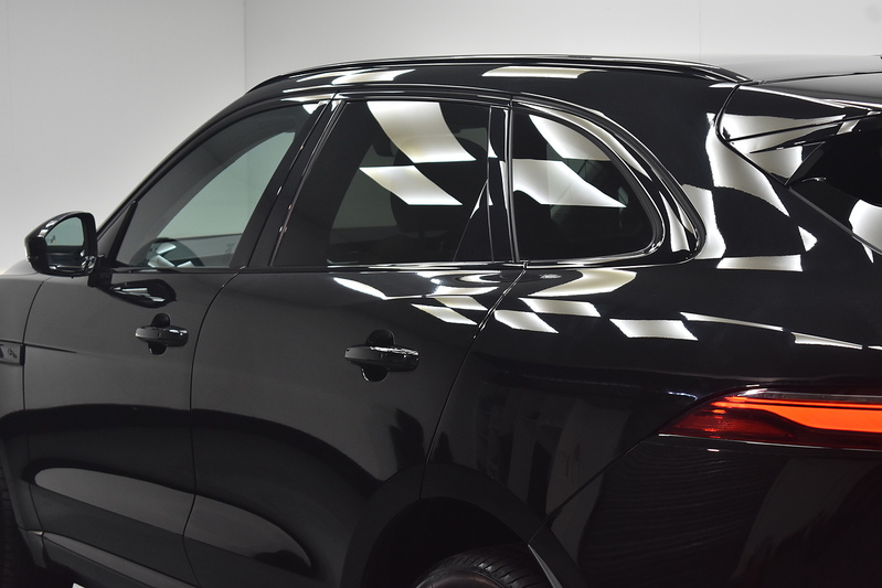 Jaguar F-PACE D200 MHEV R-Dynamic SE - U6198